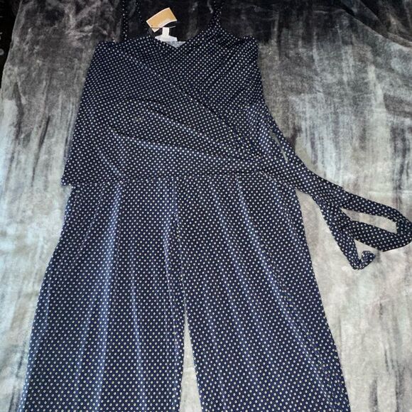 Michael Kors | NWTs Sleeveless Jumpsuit w Tie at Side Size 2X - Picture 2 of 11